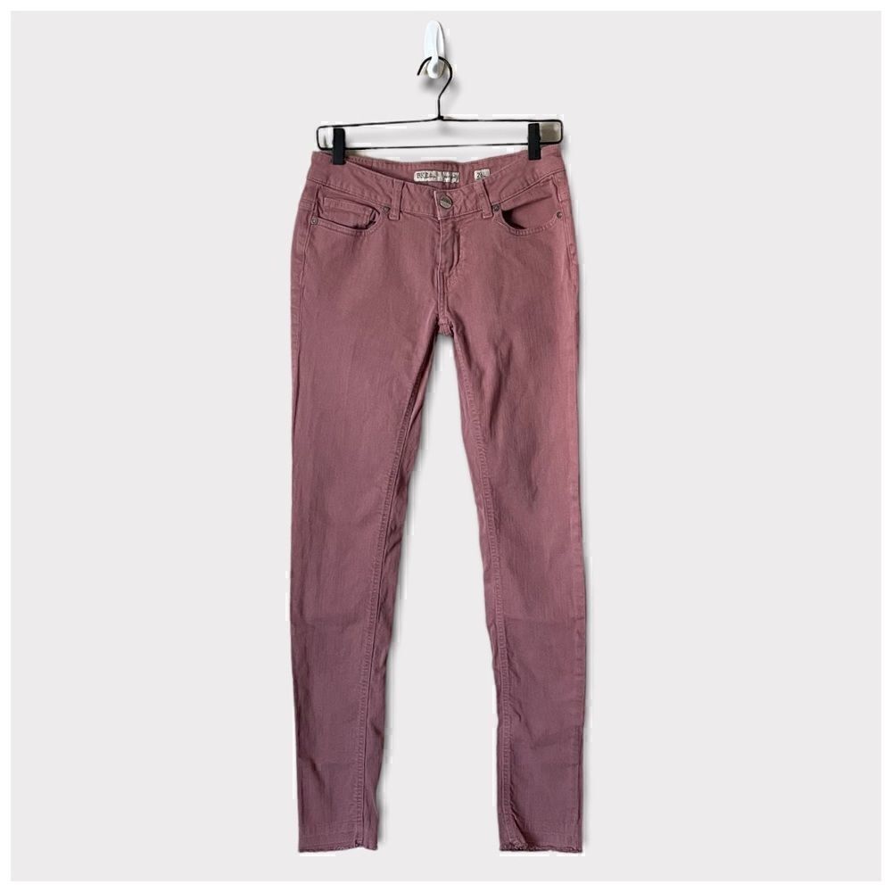 BKE Payton Mauve Raw Hem Skinny Jeans Sz 26 Long